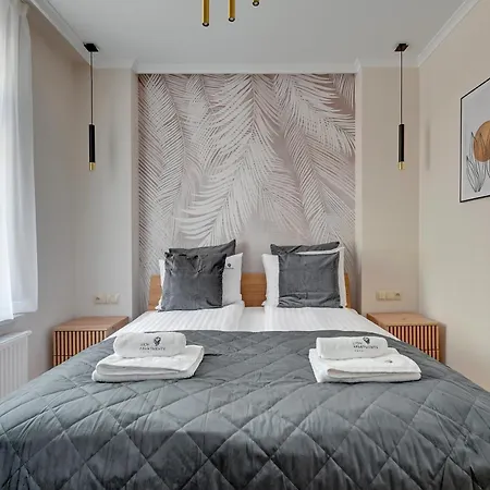 Sea & Monte Center アパート